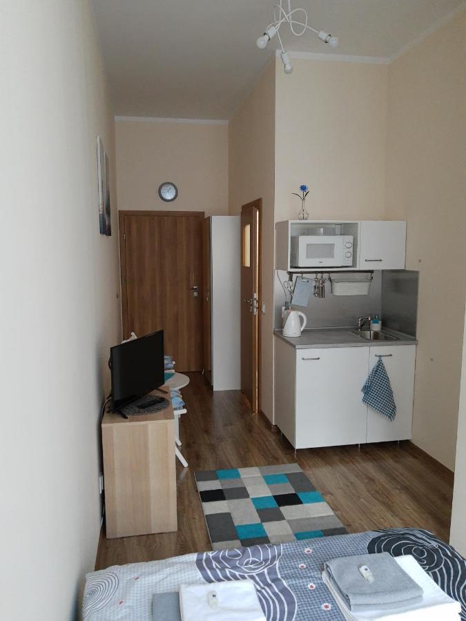 Noclegi Przy Dworcu Pkp Breslávia Exterior foto